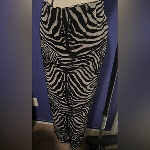 Chic Zebra Print Pencil Skirt